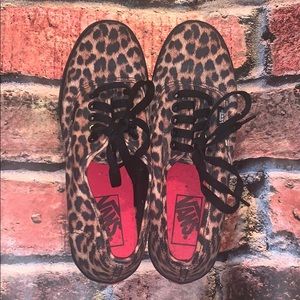 Leopard print Vans